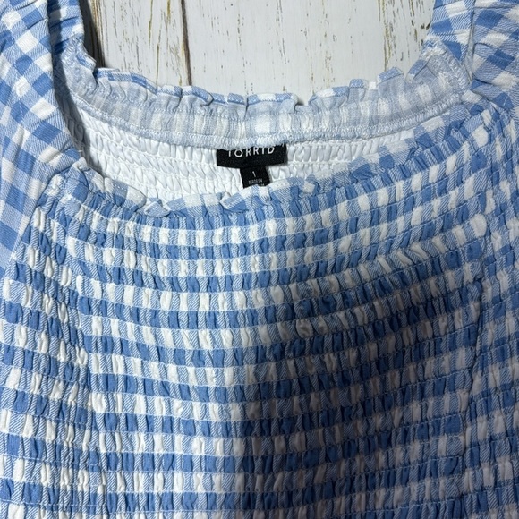 Torrid Rayon Gingham Blue White Smocked Bodice Long Sleeve Crop Blouse 1X - Picture 3 of 5